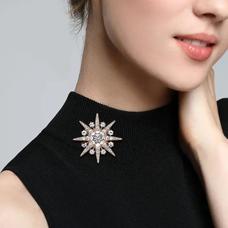 Christmas Star Brooch Pin - 18K Plated